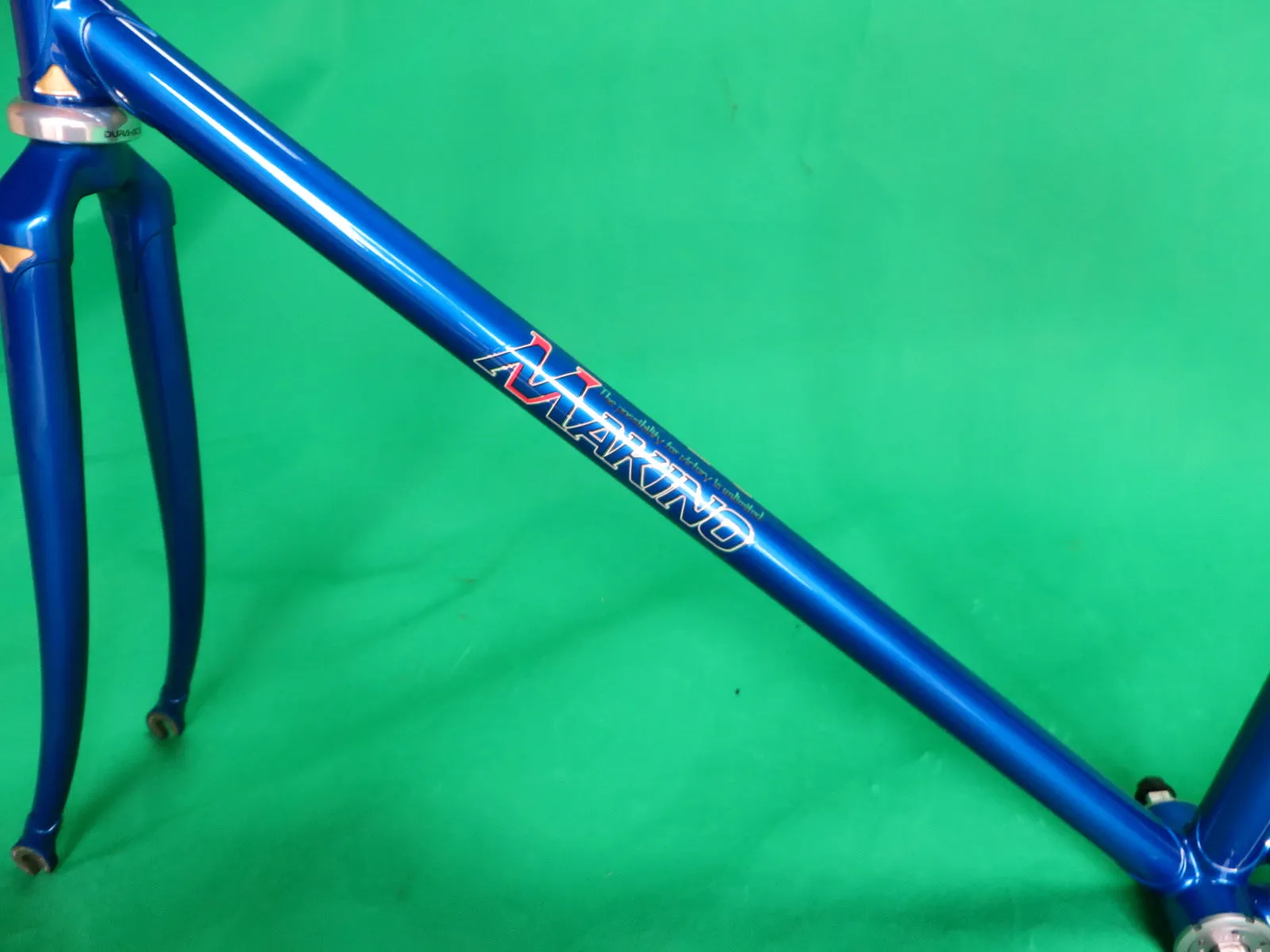 Makino  // Deep Blue Metallic with Clear Black Fade // 53cm