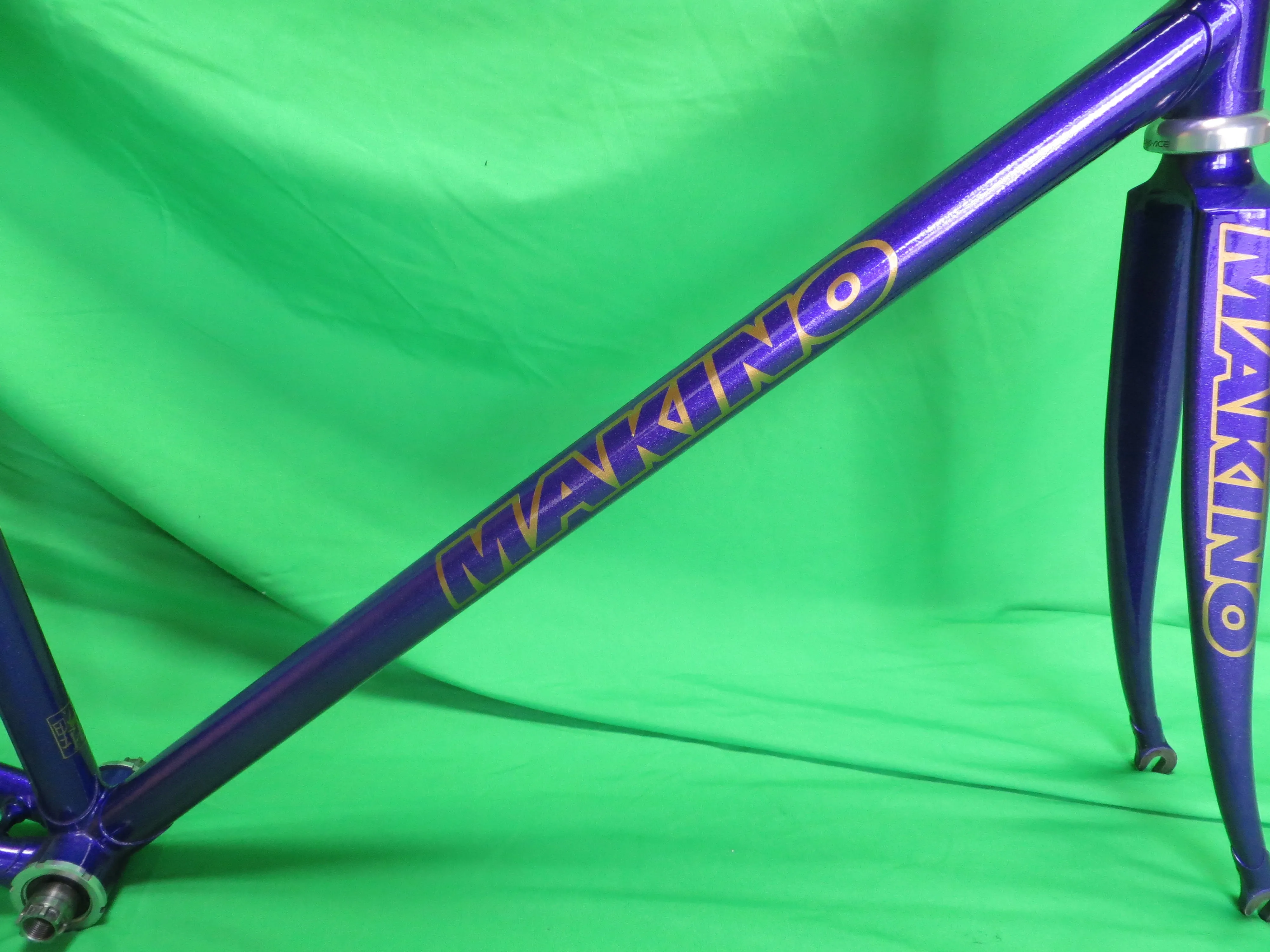 Makino  // Deep Purple Metallic // 52cm