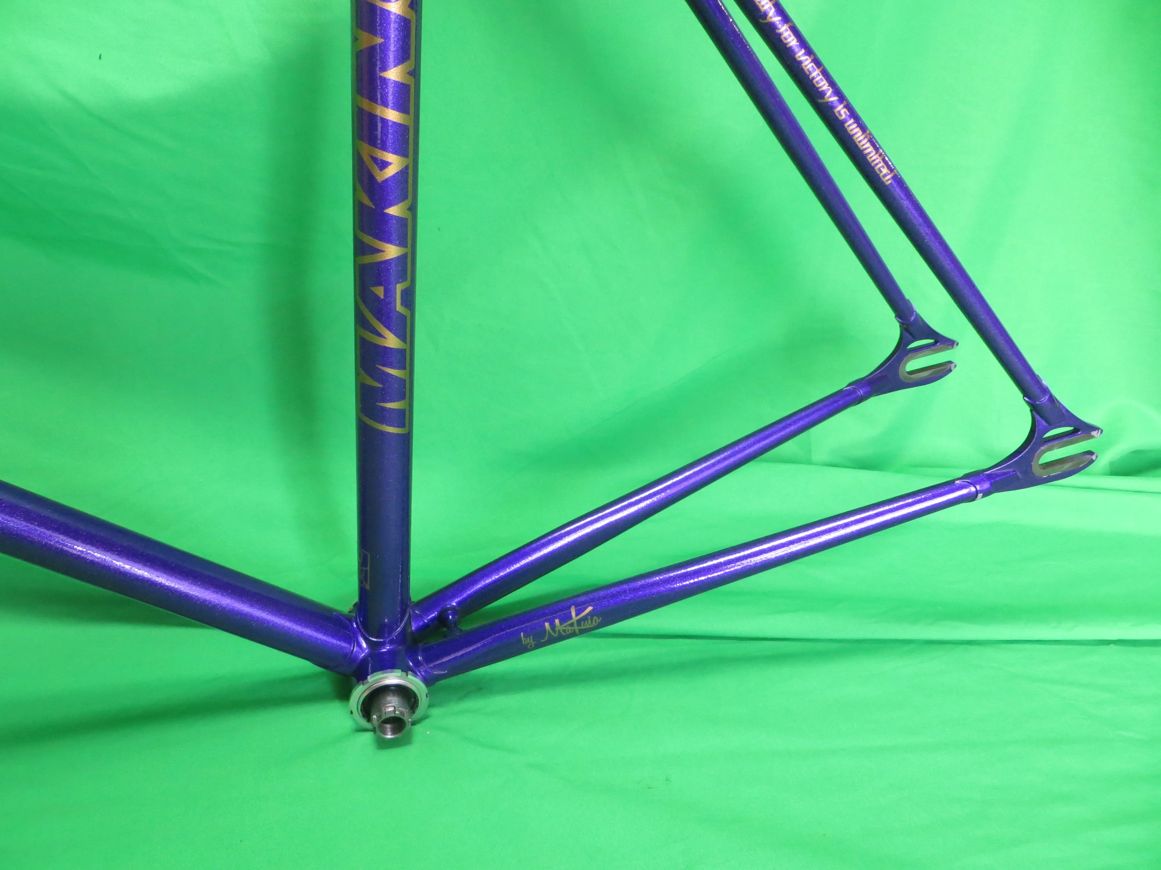 Makino  // Deep Purple Metallic // 52cm