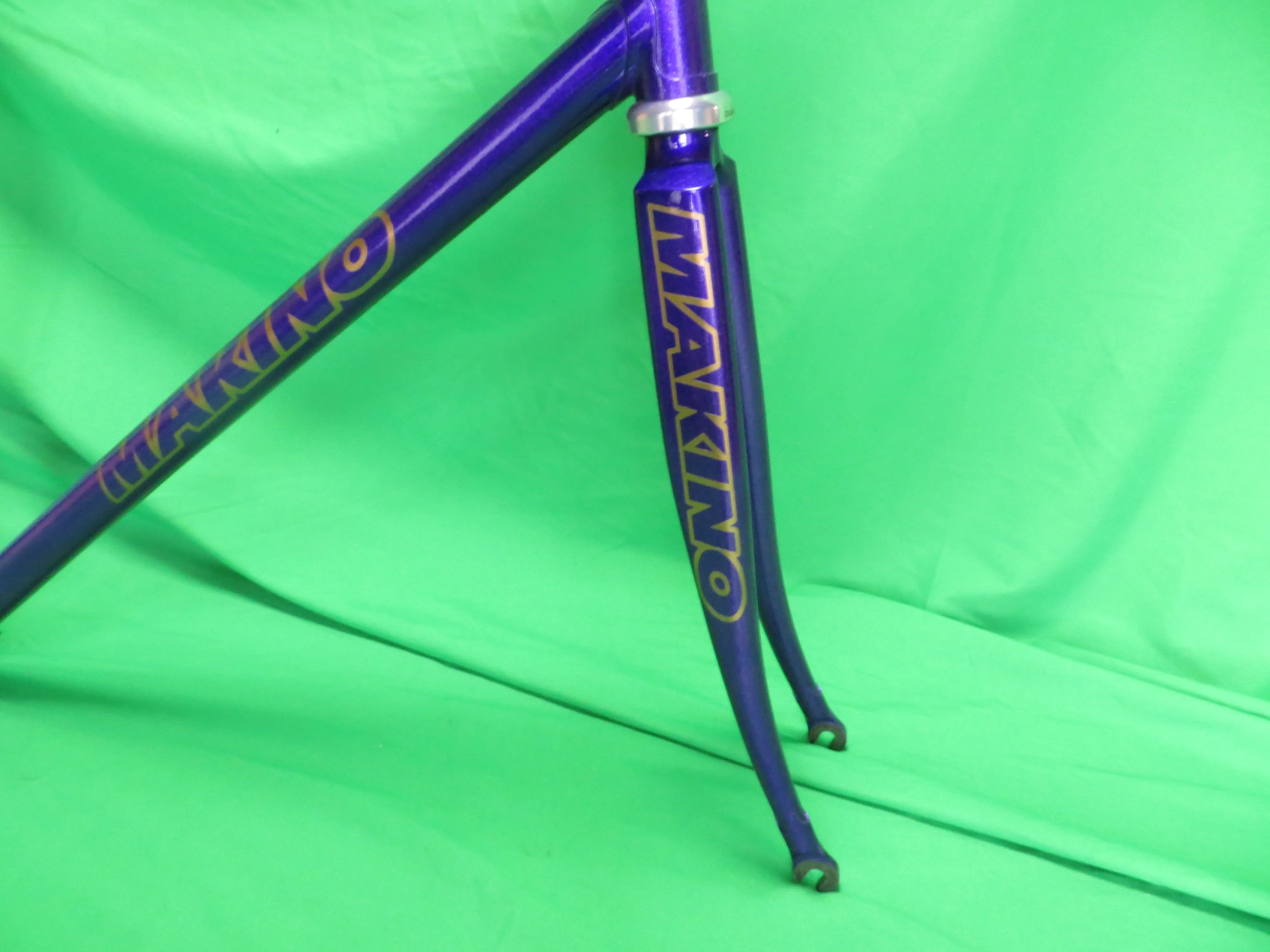 Makino  // Deep Purple Metallic // 52cm