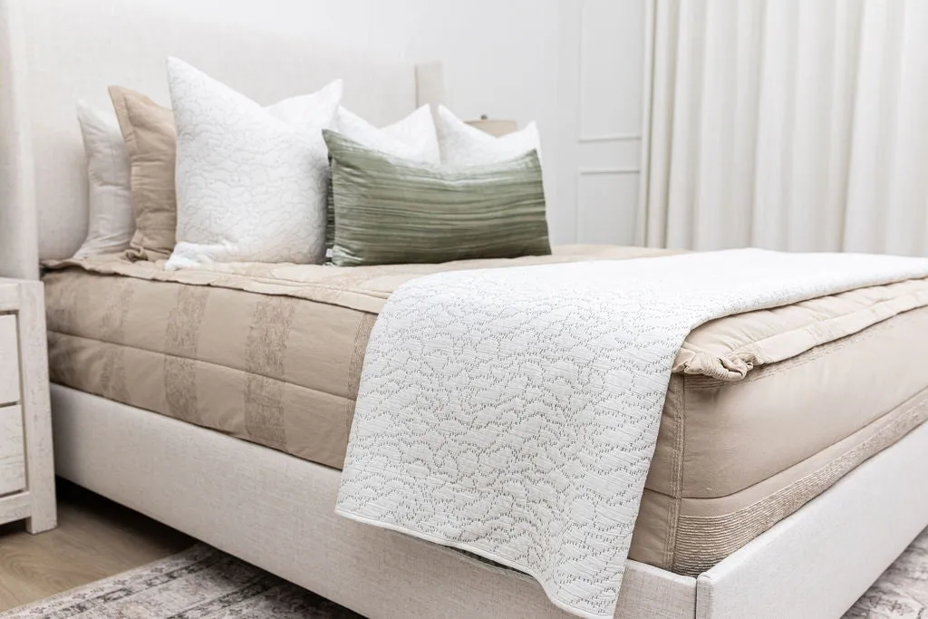 Mallory Luxe Blanket